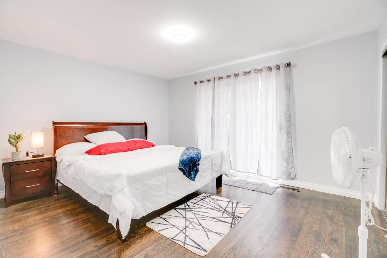 Furnished Family Home Near Toronto - Great Location Game Room - Backyard - Parking & Self Checkin بيكرينغ المظهر الخارجي الصورة