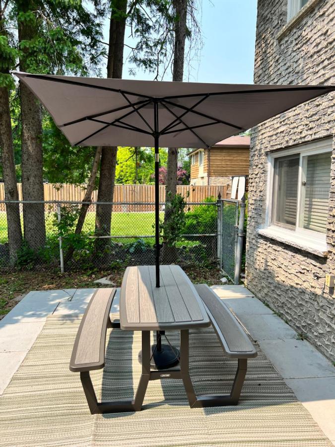 Furnished Family Home Near Toronto - Great Location Game Room - Backyard - Parking & Self Checkin بيكرينغ المظهر الخارجي الصورة