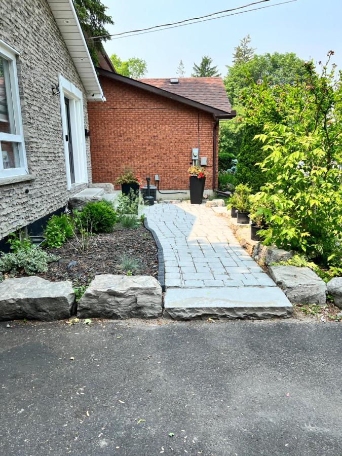 Furnished Family Home Near Toronto - Great Location Game Room - Backyard - Parking & Self Checkin بيكرينغ المظهر الخارجي الصورة